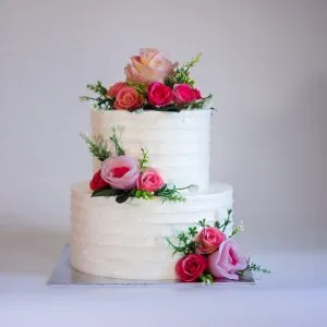 Raisa Cakes: Menyajikan Kelezatan Tradisional di Tengah Perkembangan Cilacap